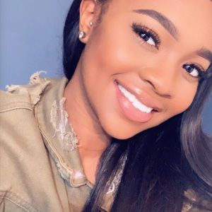 Meet your Posher, Shareese